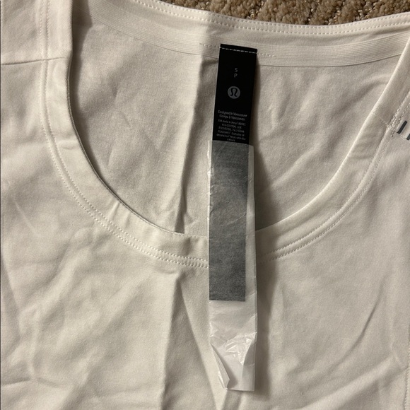 lululemon athletica White Men's Sleeveless Tank - Picture 3 of 3